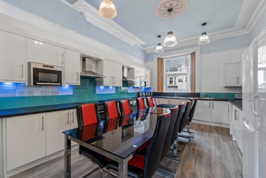 13 bed house, North Hill, Mutley, Plymouth, PL48JY - Image 1